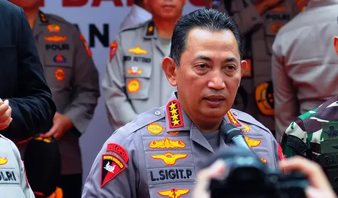 Kapolri Jenderal Listyo Sigit Prabowo menjelaskan, proses hukum terhadap Panji Gumilang hingga kini masih terus berjalan. Sigit menyebut penetapan status hukum Panji Gumilang harus bertahap.