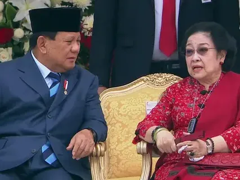 Intip Potret Lawas Pensiunan Jenderal Kopassus dengan Kakak Perempuannya, Senyumnya Ceria