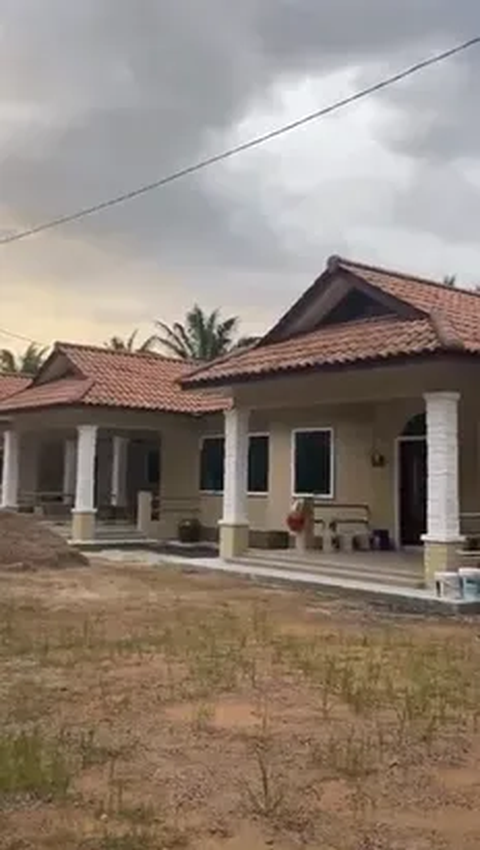 Viral Kisah Ayah Bangun 4 Rumah Berdekatan, Tiap Anak Dapat Satu