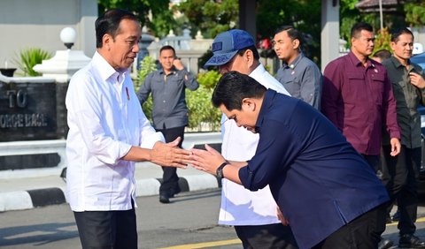 Jokowi menjelaskan, bahwa tujuannya membawa Prabowo dan Erick karena akan mengunjungi PT. Pindad (Persero) di Malang.