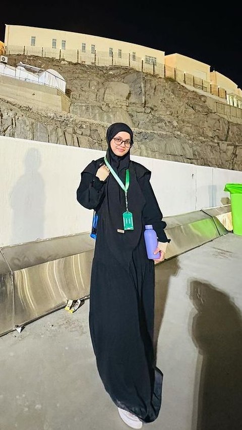 Makin Cantik dengan Hijab, Ini Potret Terbaru Putri DA yang Punya Gelar ‘Haji’