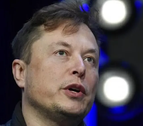 Luhut akan Temui Elon Musk Bulan Depan, Tesla Segera Investasi di Indonesia?