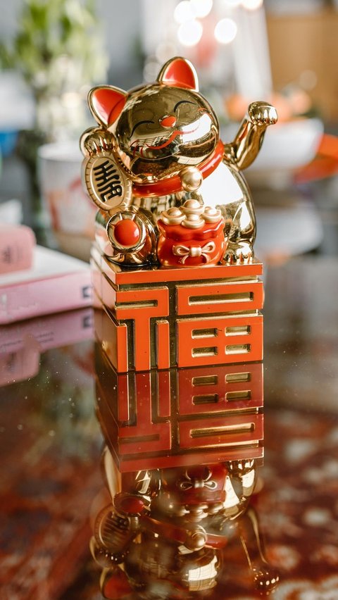 1. Maneki Neko