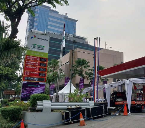 SPBU Pertamina MT Haryono menjadi salah satu dari 15 SPBU yang akan menjual BBM ramah lingkungan ini pada tahap pertama. Sisanya, tersebar di sejumlah daerah di Jakarta dan Surabaya.