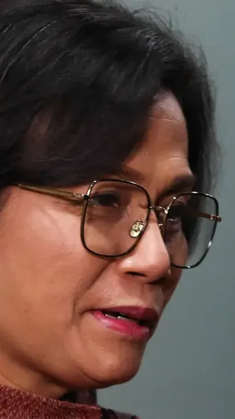 Sri Mulyani Semringah, <br />APBN Semester I-2023 Surplus Rp152 Triliun