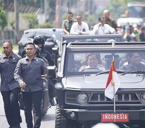Prabowo dan Erick Thohir terlihat makin mesra dalam beberapa kesempatan. Salah satunya ketika Prabowo dan Erick Thohir bersama mendampingi Jokowi saat kunjungan kerja ke Malang, Jawa Timur.