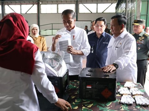 Kunjungan Presiden Jokowi ke PT Pindad