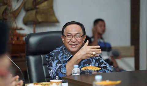 Sementara itu, Bupati Indragiri Hilir Muhammad Wardan mengingatkan kepada warganya untuk selalu waspada terhadap bahaya penularan penyakit rabies.