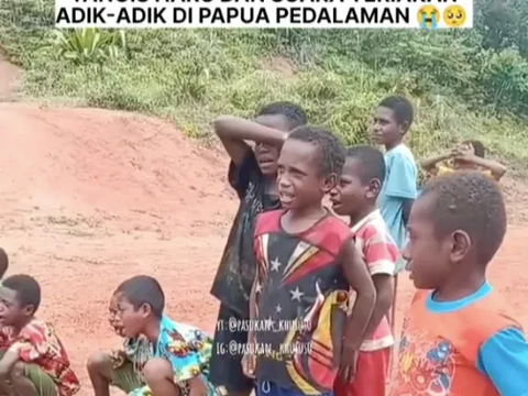 Anak Papua Hadang Mobil TNI