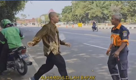 Dwi Agung Teddy Prasetya, remaja 19 tahun asal Tuban, Jawa Timur berhasil lolos dalam seleksi penerimaan anggota Polri tahun 2023.