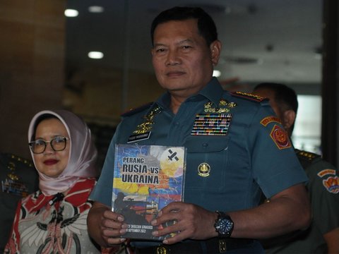 FOTO: Panglima TNI Luncurkan Buku Soal Perang Rusia vs Ukraina, Apa Isinya?