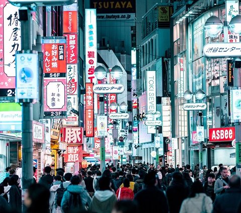 Sama halnya dengan Amerika Serikat dan Eropa, pertumbuhan ekonomi Jepang juga diperkirakan masih kuat dipengaruhi oleh konsumsi rumah tangga dan ekspor yang membaik.