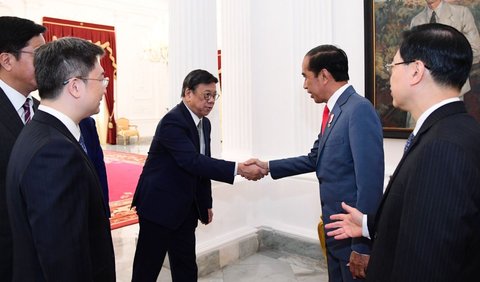 Presiden Joko Widodo (Jokowi) menerima kunjungan kehormatan Chief Executive Hong Kong, John Lee, beserta delegasi.