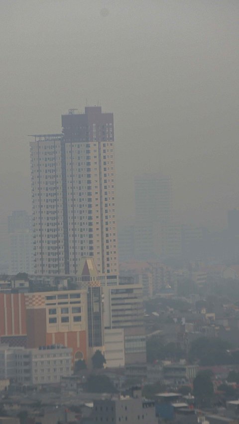 FOTO: Jakarta Kembali Dinobatkan Jadi Kota Pertama dengan Kualitas Udara Terburuk di Dunia