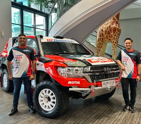 Julian Johan (Jeje) dan navigator Recky Resanto mengumumkan ikut balapan AXCR 2023.<br /><br />Reli Dakar versi Asia ini dimulai 13 Agustus di Pattaya, Thailand, dan finish di Laos, 19 Agustus.