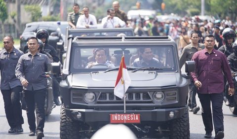 “Kalau saya melihatnya bagaimana mesin politik Jokowi itu bekerja dengan sangat bagus, efektif, bahkan berjalannya semacam itu,” kata Anang, ketika dihubungi, Selasa (25/7).