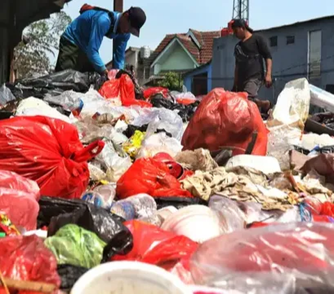 6 Fakta Surabaya Darurat Sampah, Bikin Lingkungan Kotor dan Bau Tak Sedap