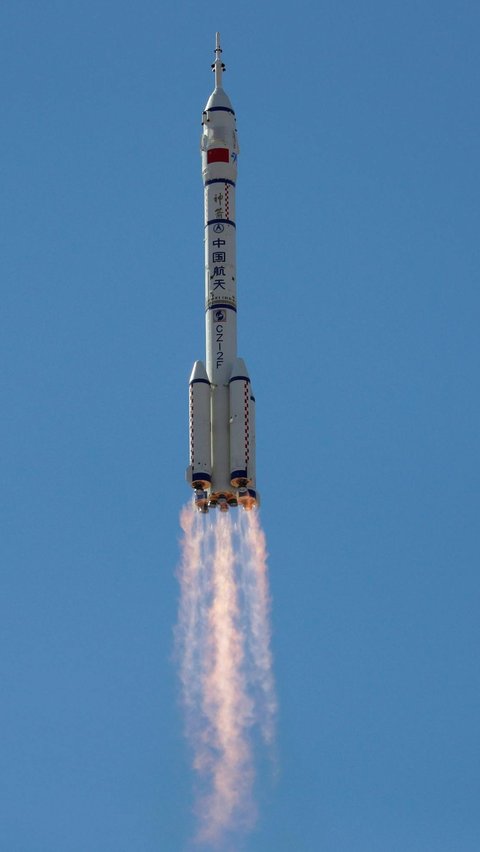 Lihat saja di setiap peluncuran roket. Ada begitu banyak bahan bakar yang dibutuhkan untuk meluncurkan roket ke luar angkasa.
