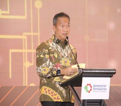Menteri Perindustrian Agus Gumiwang Kartasasmita mengutakan, Indonesia masih dalam proses aksesi untuk menjadi anggota The Organisation for Economic Co-operation and Development (OECD).