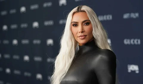 Dengan masuknya dana besar tersebut, mendorong nilai perusahaan Kim Kardashian menjadi 4 miliar USD, dan masuk ke lumbung kekayaan Kim Kardashian sebanyak 500 juta USD atau sekitar Rp72,5 triliun.