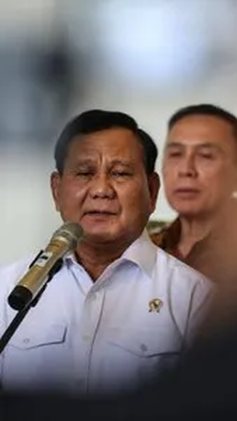 Di depan Perangkat Desa, Prabowo: Kades Pemimpin Terdekat Rakyat Indonesia