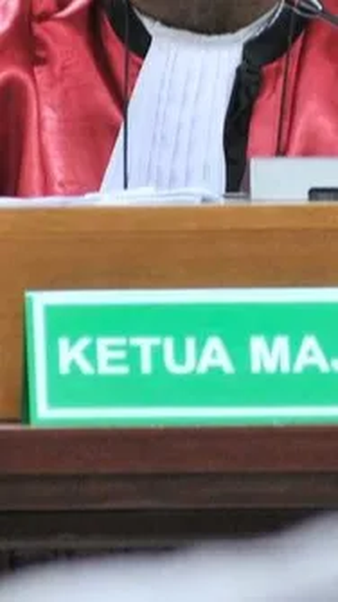 Putusan lepas itu dibacakan majelis hakim Grace Martha Situmorang di Pengadilan Negeri Sibolga, Rabu (26/7) kemarin.