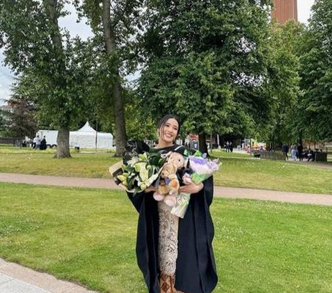 Potret Alifiya Anak Dede Yusuf Wisuda di Kampus Inggris, Cantik dan Anggun Pakai Kebaya