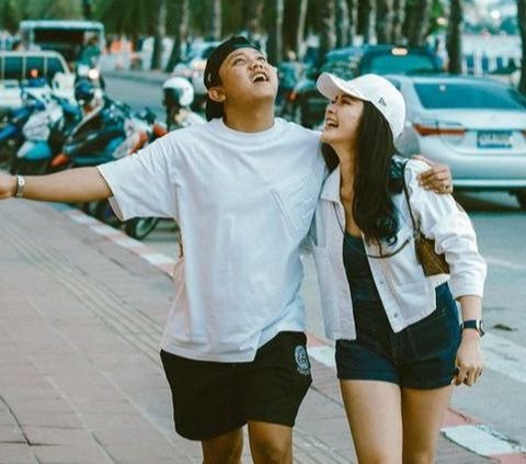 Momen Mesra Denny Caknan & Bella Bonita Bikin Baper, Netizen 'Ayo Pindah ke Mars'