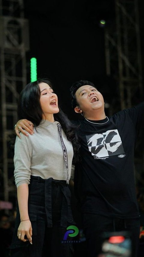 Momen Mesra Denny Caknan & Bella Bonita Bikin Baper, Netizen 