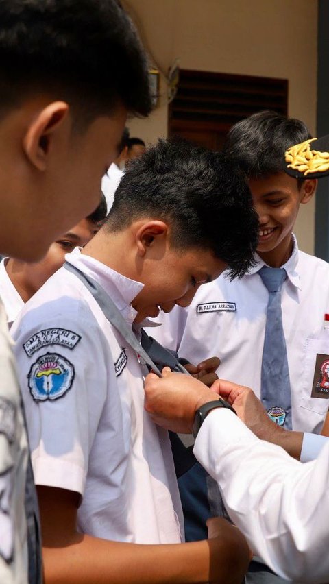 Menteri Jokowi Sidak Zonasi PPDB di SMA Tangsel, Begini Temuannya