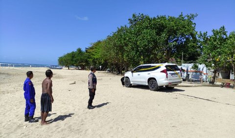 Kapolresta Denpasar menerangkan, bahwa pelaku berinisial MRM  asal Irlandia dan tinggal sementara di kawasan Kerobokan Klod, Kecamatan Kuta Utara, Badung.