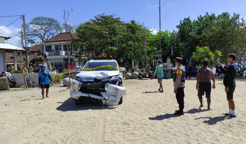 Sebelumnya, mobil Pajero  ditemukan di Pantai Bangsal, Sanur, diduga melalukan tabrak lari di Simpang, Jalan Sunset Road-Jalan Kunti, Kilo Meter (KM) 18, di Kecamatan Kuta, Kabupaten Badung, Bali, pada Kamis (27/7) sekitar pukul 01.45 Wita.