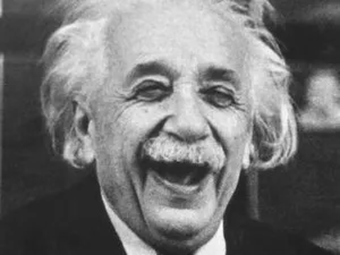 Jadi Orang Terpintar di Dunia, Ini Kebiasaan Unik Albert Einstein