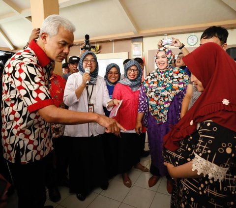 Kinerja Gubernur Jawa Tengah Ganjar Pranowo dalam menekan stunting mulai terlihat. Ganjar mencatat kemajuan penurunan stunting hingga mendapat penghargaan Satyalencana Wira Karya dari pemerintah pusat.