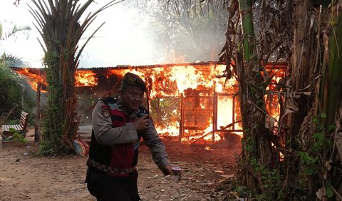 Niko mengatakan, polisi akan mengembangkan kasus ini. Salah satunya dengan memanggil pemilik tanah yang ditempati para pelaku berkumpul.