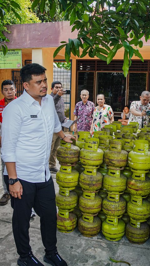 Kemudian Bobby lanjut sidak ke Jalan Bersama Medan Tembung. Di sana juga didapatkan kondisi kelangkaan gas elpiji tabung 3 Kg tersebut.