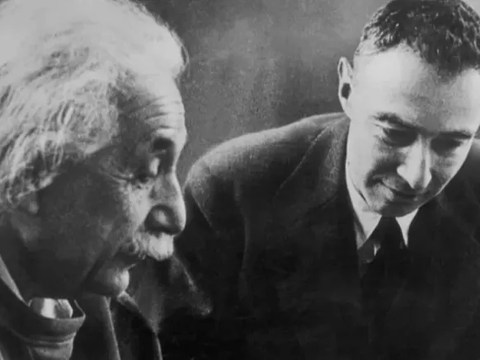 Fenomena Astrofisika yang Buat Einstein Bingung bahkan Membantah Teorinya Sendiri