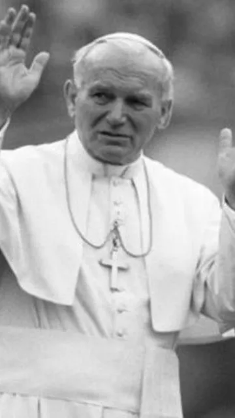 Video Jenazah Paus Yohanes Paulus II Utuh Setelah Makamnya Dibongkar? Cek Faktanya