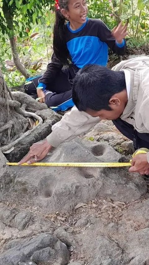 Potret Batu Dakon Zaman Megalitikum di Banyuwangi, Ada di Kawasan Sekolah