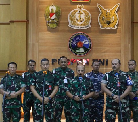 Komandan Puspom (Danpuspom) TNI Marsekal Muda (Marsda) R Agung Handoko buka suara terkait penetapan Kepala Basarnas Marsekal Madya Henri Alfiandi sebagai tersangka kasus suap oleh Komisi Pemberantasan Korupsi (KPK). Henri diduga menerima suap sebesar Rp88,3 miliar sejak 2021.