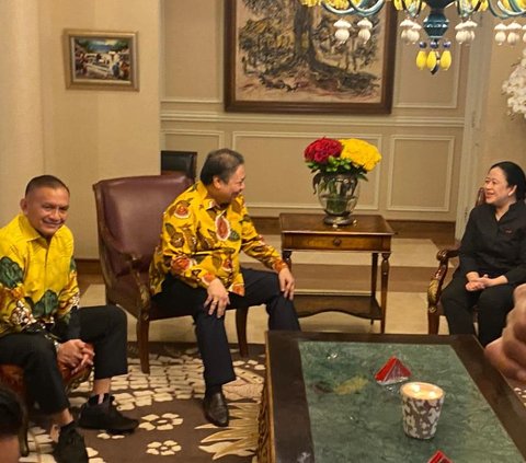 Menakar Untung Rugi Golkar Duet PDIP Lewat Simbol Bunga Politik Merah Kuning