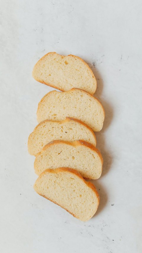 4. Roti putih