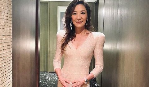 Penampilan Cantik Michelle Yeoh