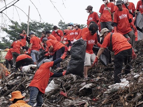 PSI Tangsel Ajak Ratusan Anak Muda jadi Buser Sampah