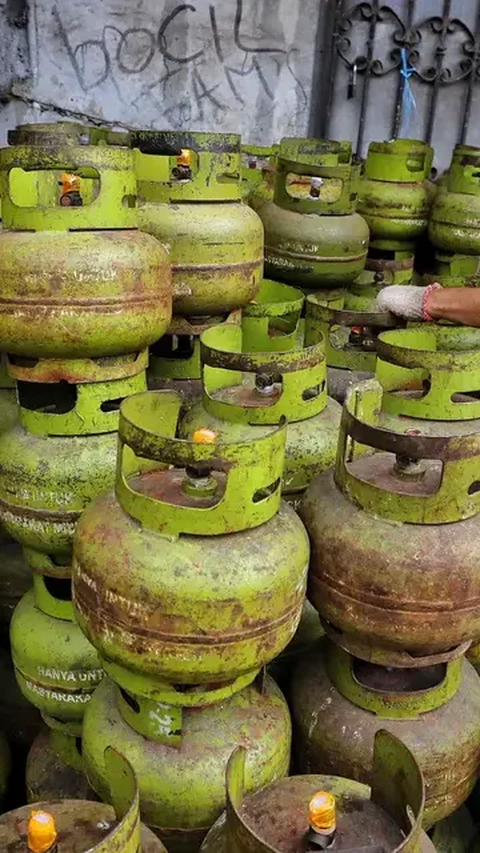 Dirut Pertamina Patra Niaga Sidak Langsung Pangkalan LPG 3 Kg, Ini Fakta Ditemukan