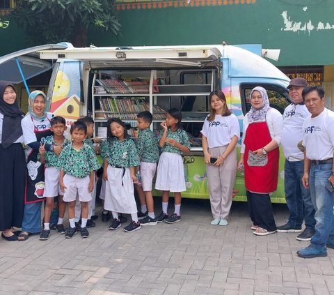 Yayasan Pundi Amal Peduli Kasih (YPP) Indosiar-SCTV bersama Lembaga Penelitian dan Pengabdian Masyarakat Akademi Televisi Indonesia (LPPM-ATVI) kembali menggelar literasi media di SDN 09 Manggarai Selatan, Kamis (27/07).