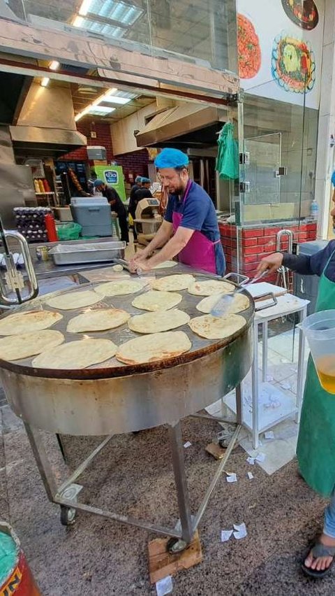 Cerita Seru Jemaah Haji Jabar Kulineran di Mekkah, Jajan 'Martabak Telur Turki' sampai 'Bakso Rusia'