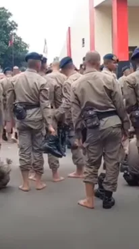 1.700 Personel Brimob Tiba- tiba di Kumpulkan di Markas Kelapa Dua, Ending-nya Berangkat ke Cikeas