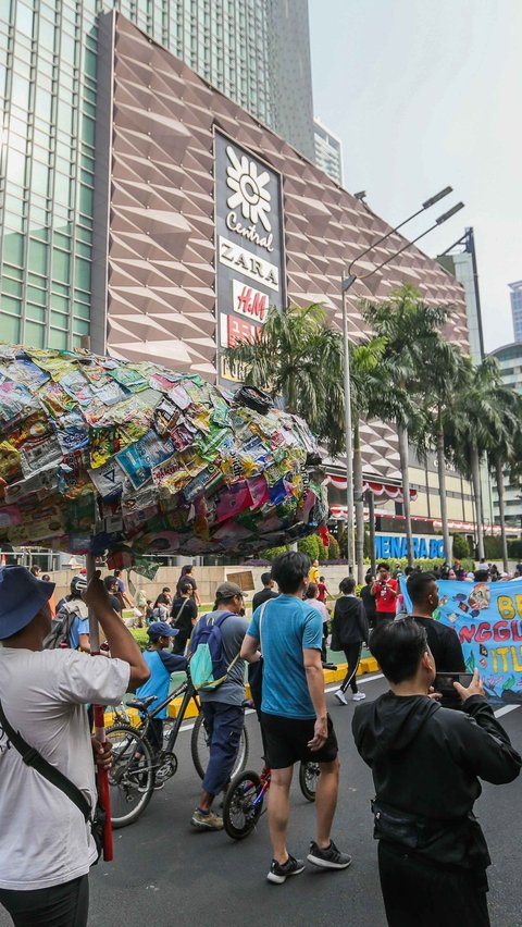 Pawai dengan aksi long march tersebut dimulai  dari titik kumpul stasiun MRT Bendungan Hilir sampai<br />Bundaran HI dengan jarak kurang lebih 3,5 kilometer.