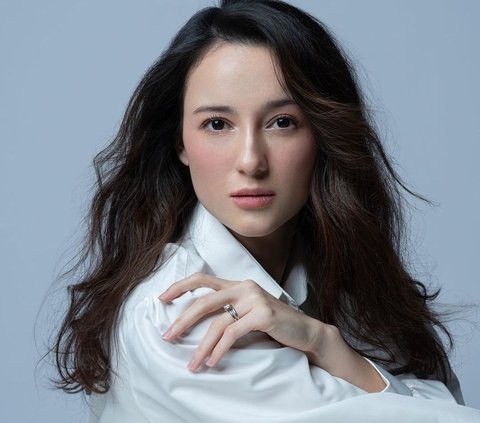 Julie Estelle Melahirkan Anak Pertama, Intip Perjalanan Kehamilannya